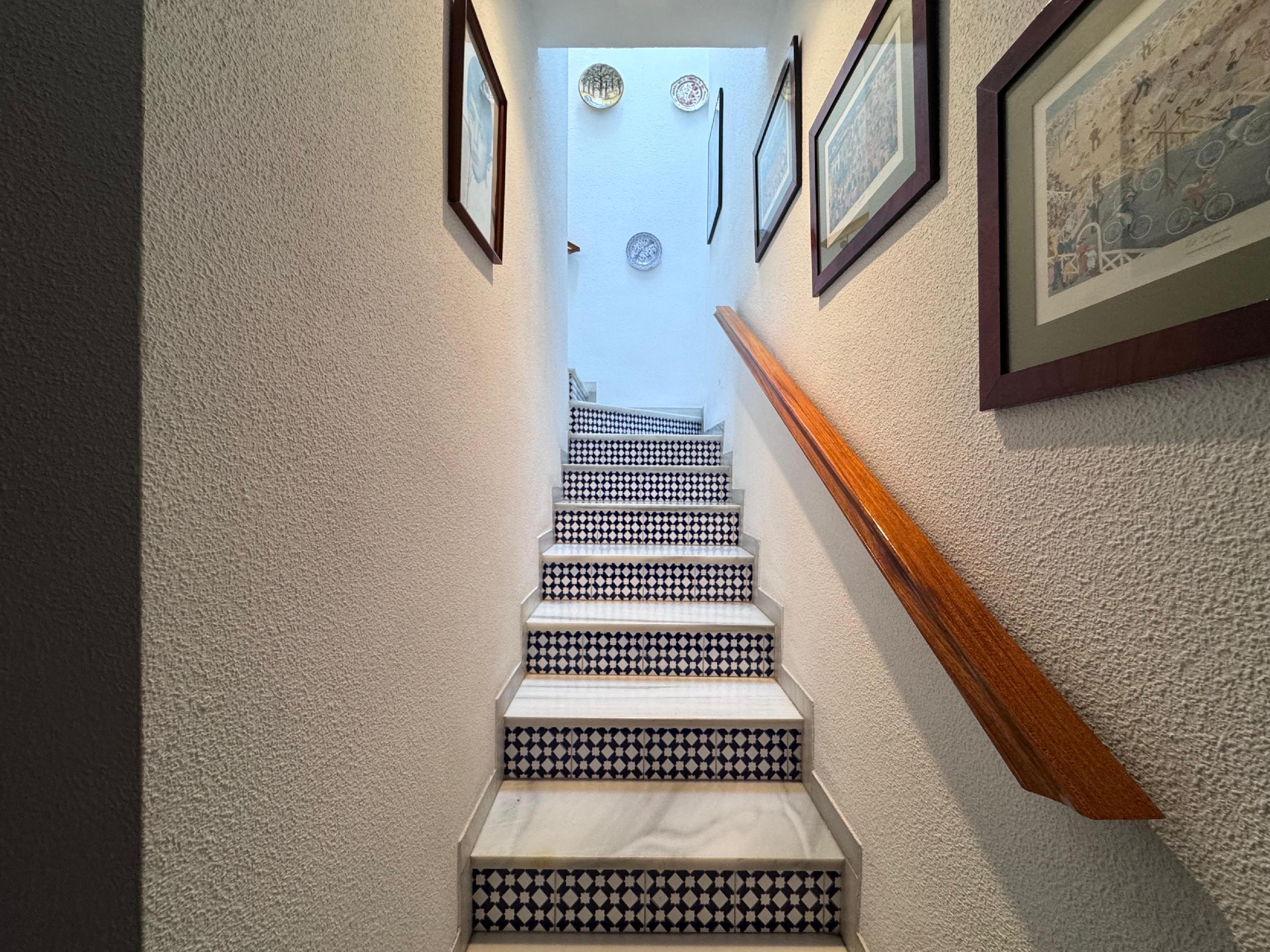 Imagen 8 Casa Adosada en venta en Málaga / Casa ubicada en zona privilegiada