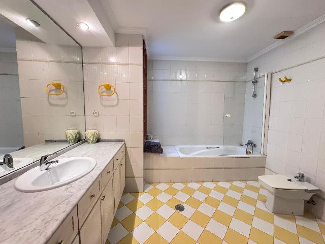 Imagen 11 Inmueble 265453 - Casa Adosada en venta en Málaga / Casa ubicada en zona privilegiada