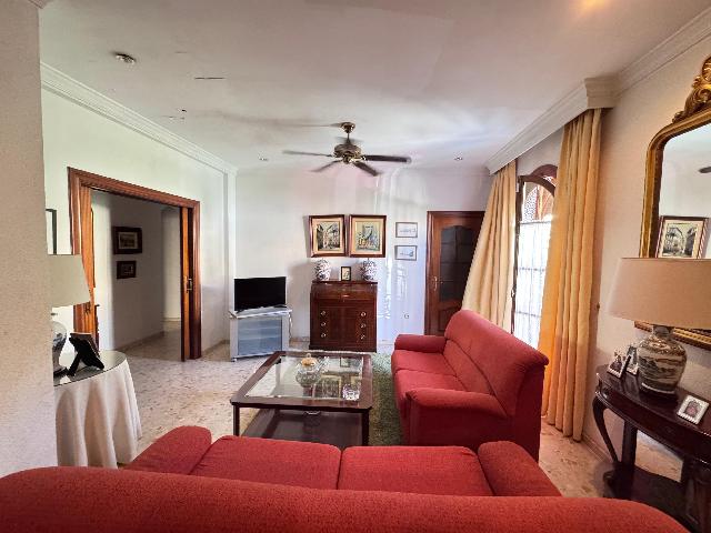 Imagen 3 Inmueble 265453 - Casa Adosada en venta en Málaga / Casa ubicada en zona privilegiada