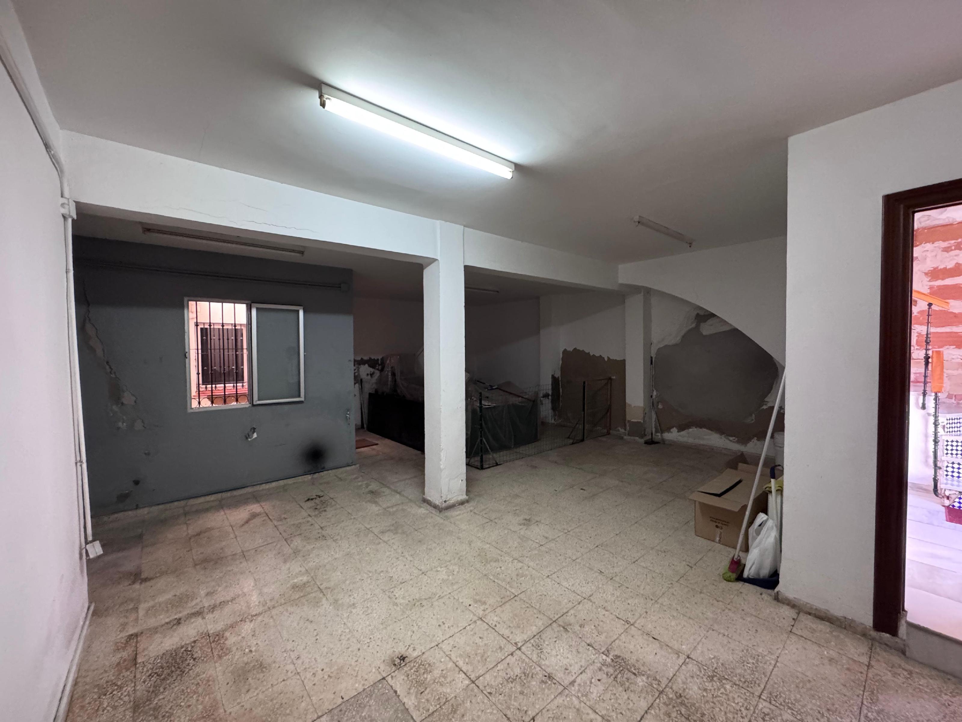 Imagen 15 Casa Adosada en venta en Málaga / Casa ubicada en zona privilegiada