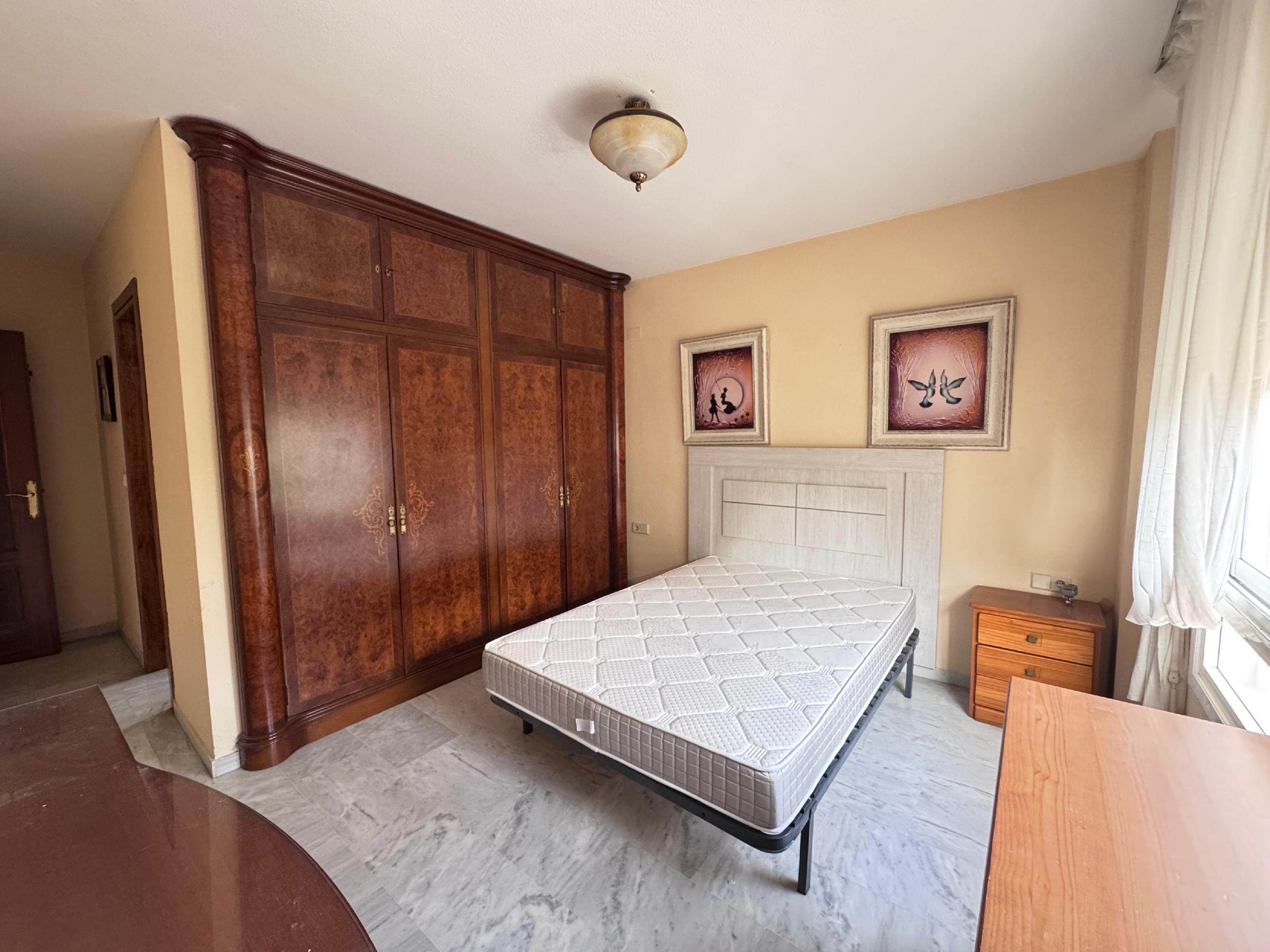 Imagen 6 Apartamento en venta en Málaga / Piso ubicado cerca del centro historico