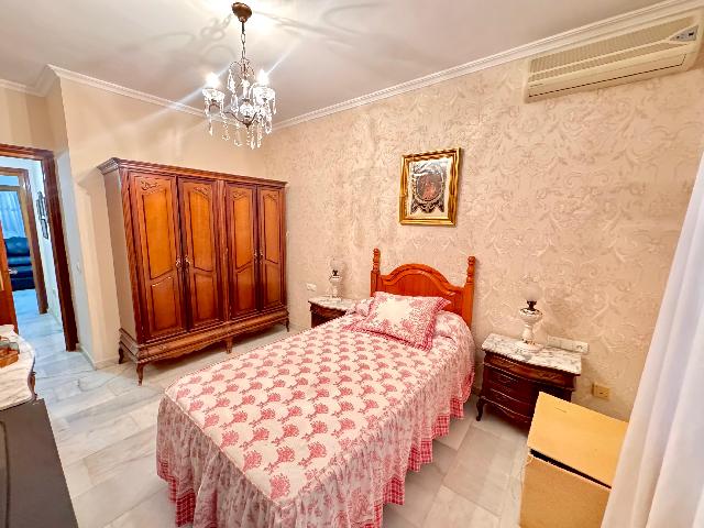 Imagen 4 Inmueble 265539 - Casa Adosada en venta en Rincón De La Victoria / Piso a un paso del centro historico