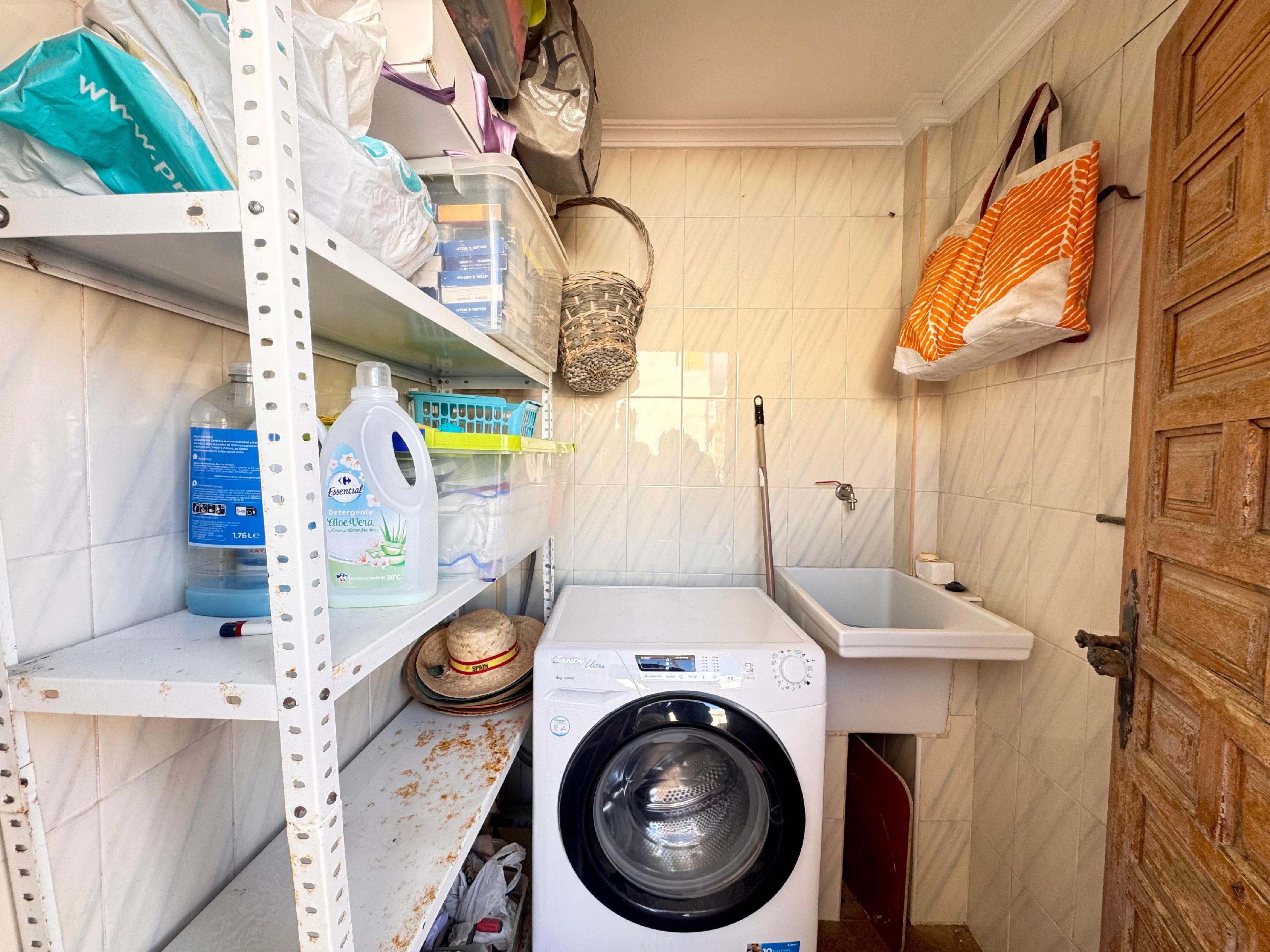 Imagen 16 Casa Adosada en venta en Rincón De La Victoria / Piso a un paso del centro historico