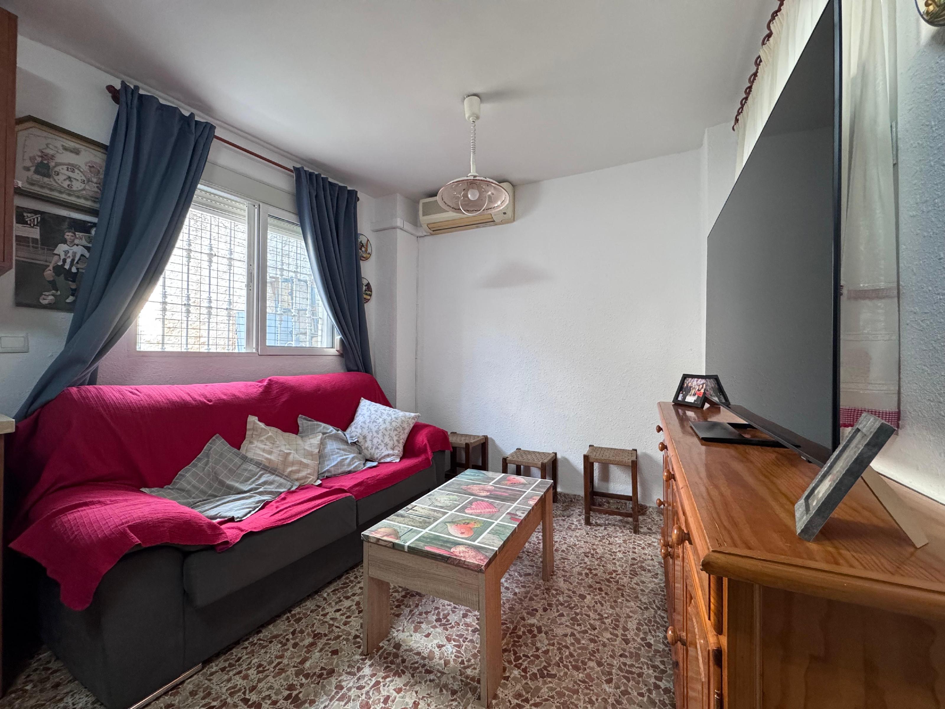 Imagen 6 Casa Adosada en venta en Málaga / Vivienda en ciudad jardin