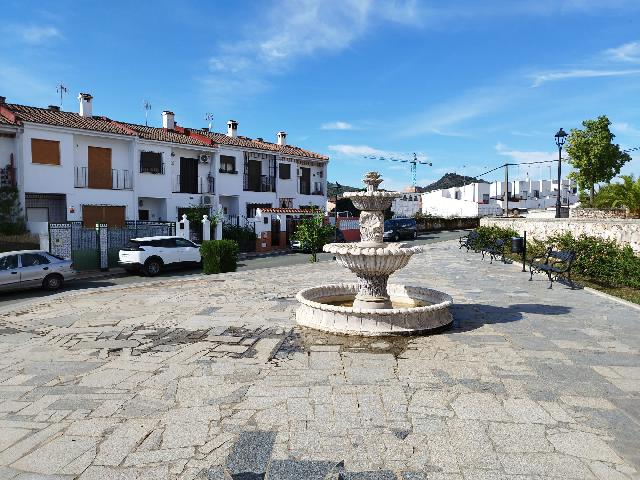 Imagen 1 Inmueble 288189 - Casa Adosada en venta en Almadén De La Plata / Casa en Almadén de la Plata, bonito pueblo ...