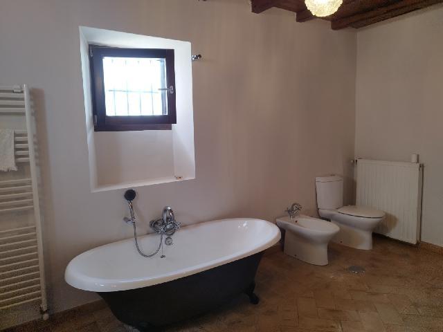 Imagen 27 Inmueble 298381 - Casa Adosada en venta en Almadén De La Plata / Casa señorial en venta ubicada en la plaza ...