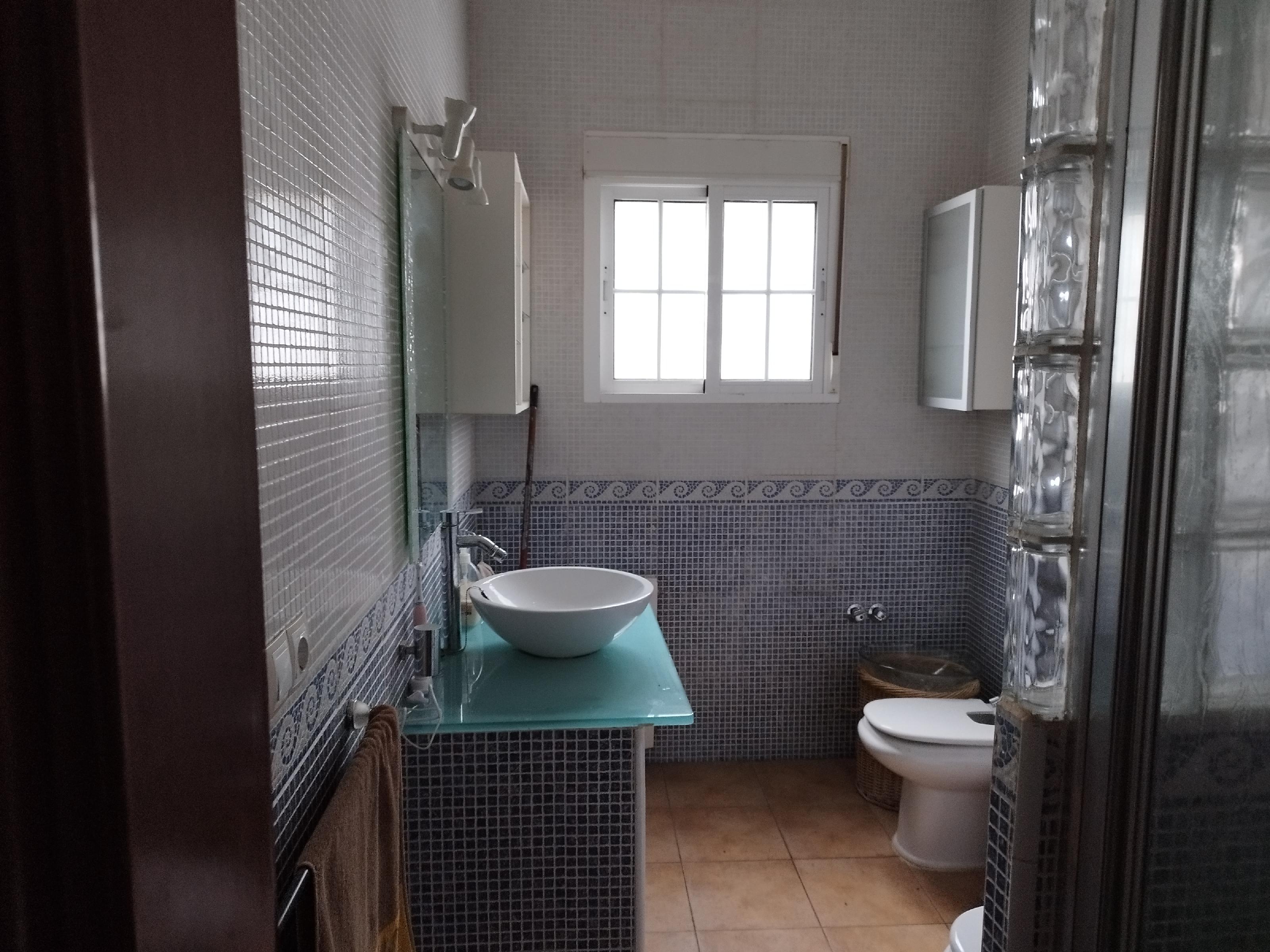 Imagen 22 Casa Adosada en venta en Almadén De La Plata / En plaza principal, en pleno centro de la l...