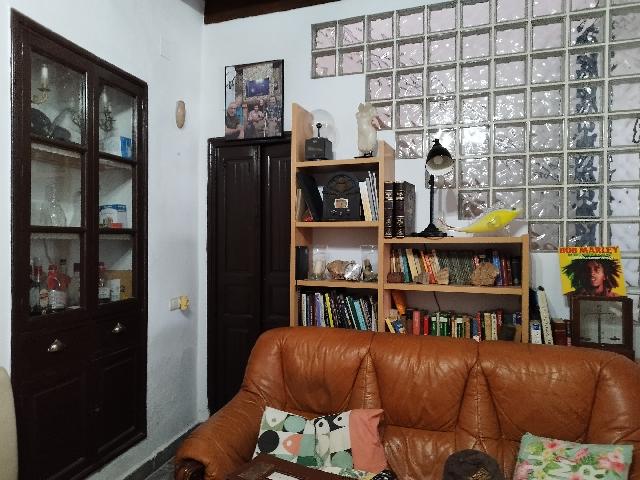 Imagen 13 Inmueble 301369 - Casa Adosada en venta en Almadén De La Plata / En plaza principal, en pleno centro de la l...