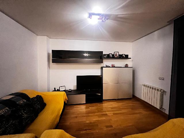 Imagen 6 Inmueble 298186 - Casa Adosada en venta en Loeches / Junto a la M-300, cerca del centro de Loeches.