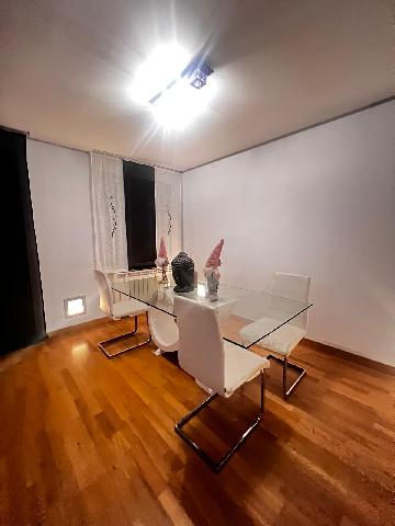 Imagen 10 Inmueble 298186 - Casa Adosada en venta en Loeches / Junto a la M-300, cerca del centro de Loeches.