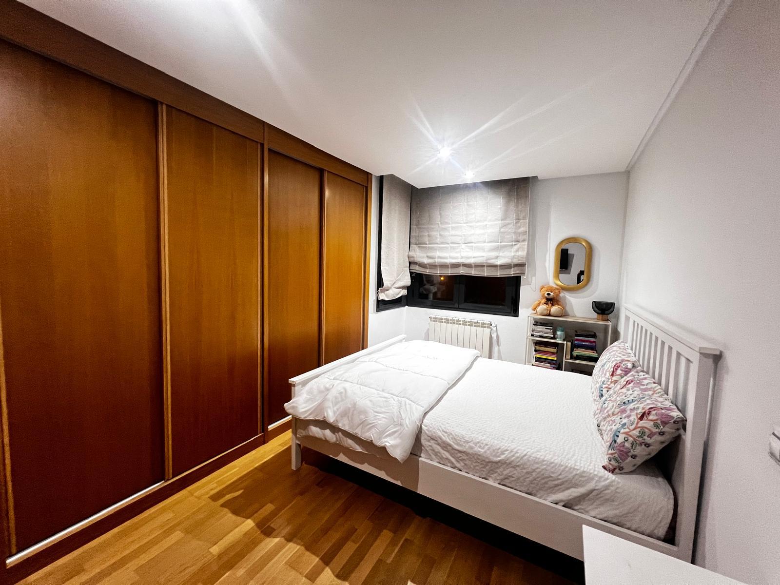 Imagen 23 Casa Adosada en venta en Loeches / Junto a la M-300, cerca del centro de Loeches.