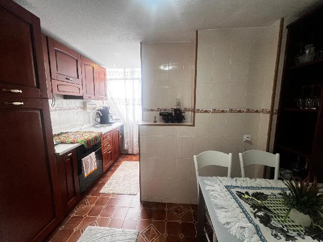 Imagen 2 Inmueble 300168 - Piso en venta en Torrejón De Ardoz / Junto a supermercados.