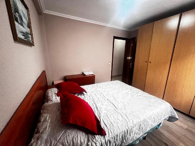 Imagen 10 Inmueble 300168 - Piso en venta en Torrejón De Ardoz / Junto a supermercados.