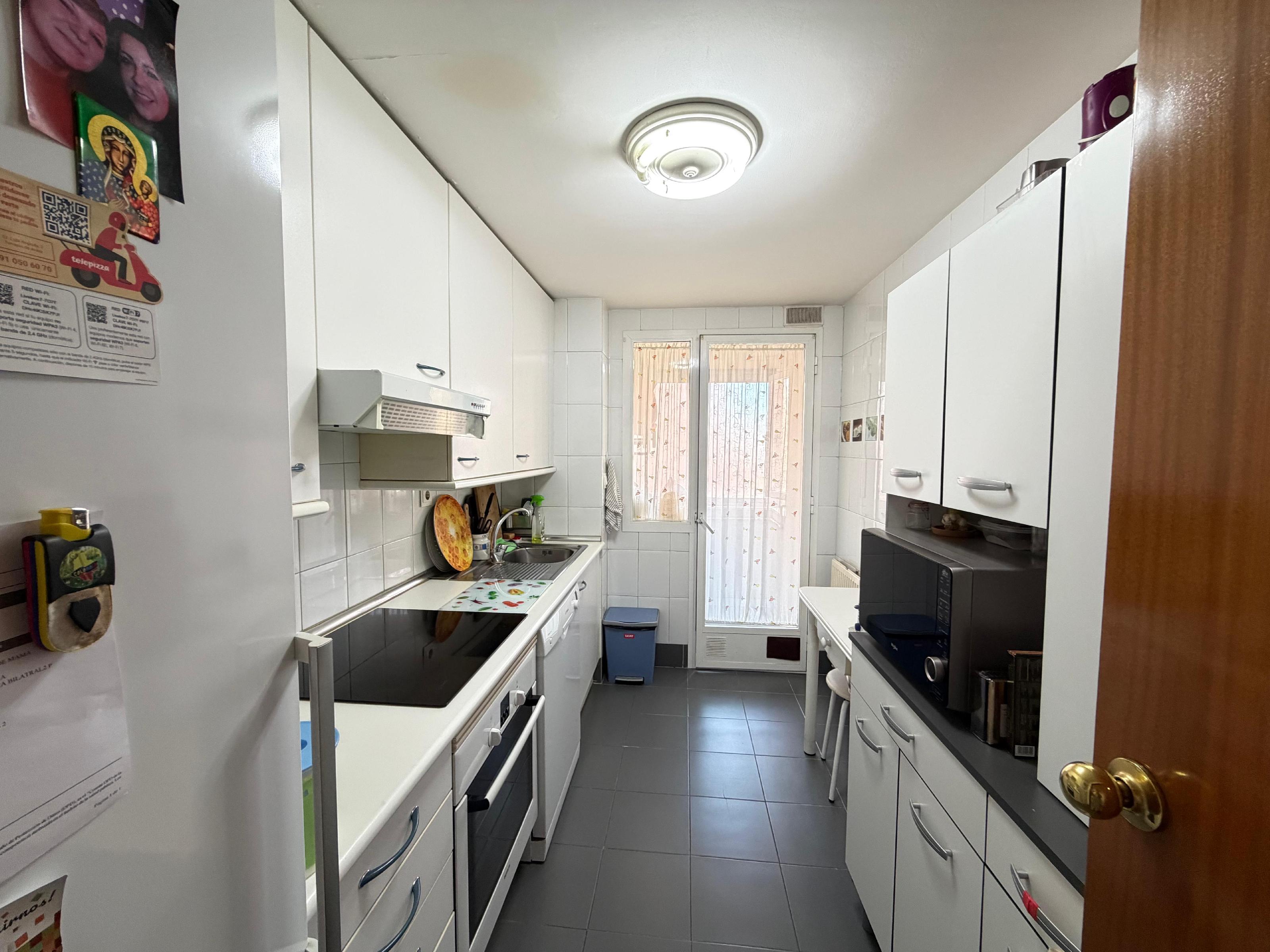 Imagen 7 Piso en venta en Torrejón De Ardoz / A tan solo cinco minutos de el Hospital.