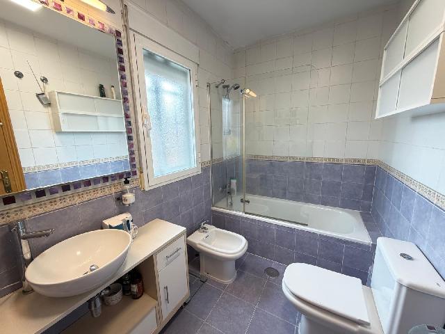 Imagen 16 Inmueble 301280 - Casa Pareada en venta en Torres De La Alameda / Próximo al centro y servicios de Torres de...