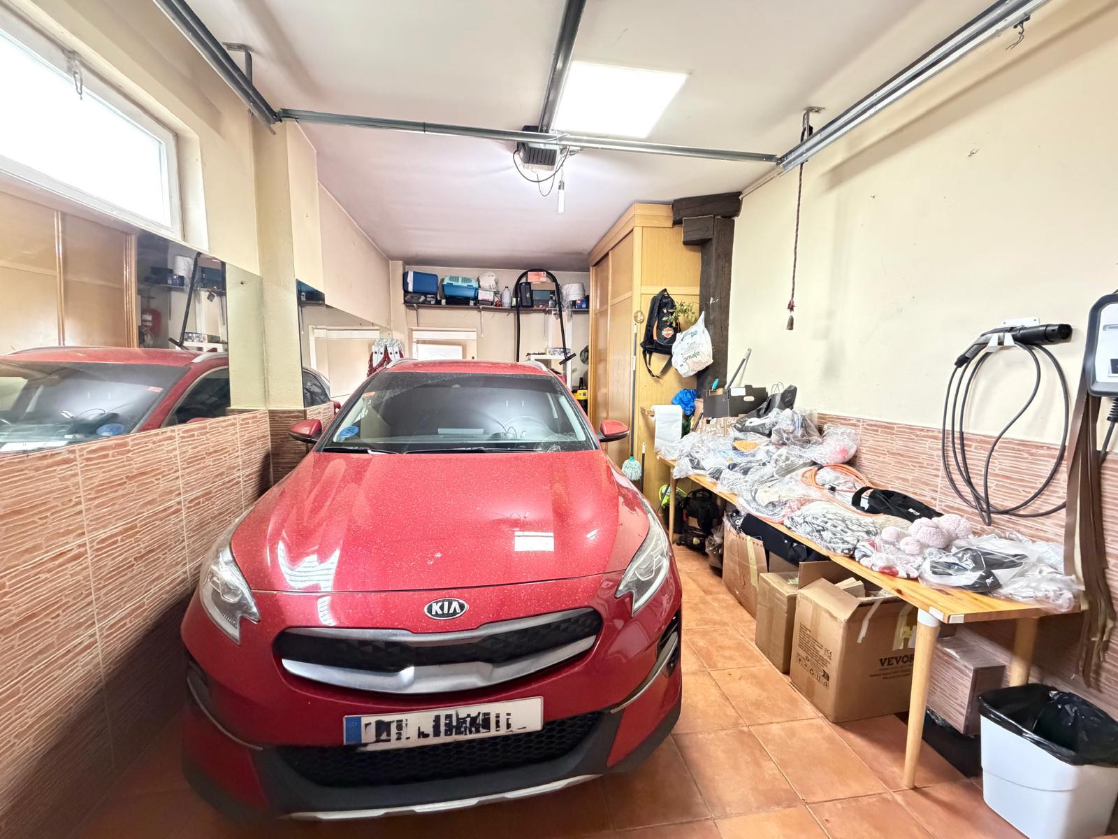 Imagen 35 Casa Pareada en venta en Torres De La Alameda / Próximo al centro y servicios de Torres de...