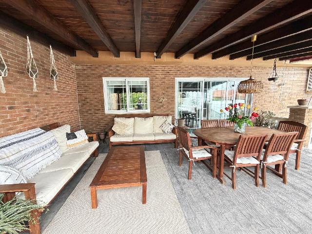 Imagen 1 Inmueble 301280 - Casa Pareada en venta en Torres De La Alameda / Próximo al centro y servicios de Torres de...