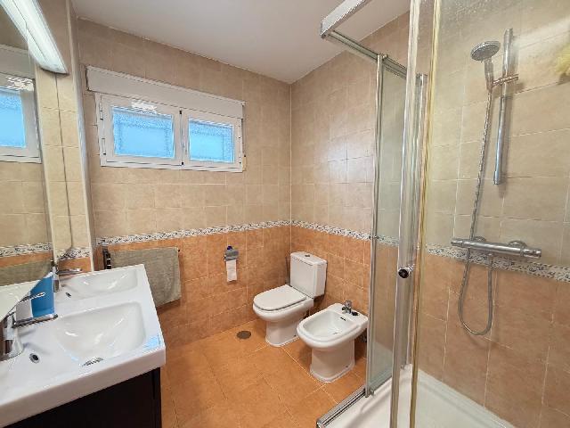 Imagen 21 Inmueble 301280 - Casa Pareada en venta en Torres De La Alameda / Próximo al centro y servicios de Torres de...