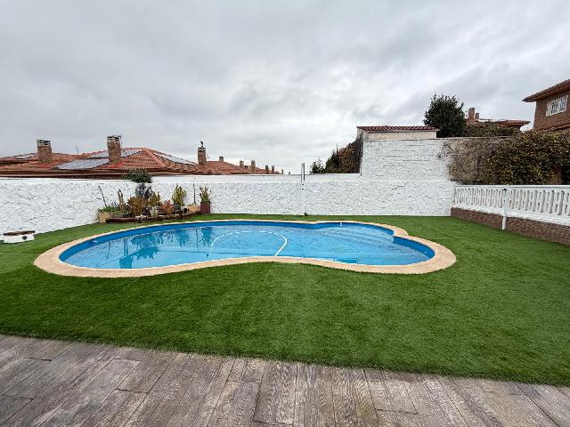 Imagen 30 Inmueble 301280 - Casa Pareada en venta en Torres De La Alameda / Próximo al centro y servicios de Torres de...