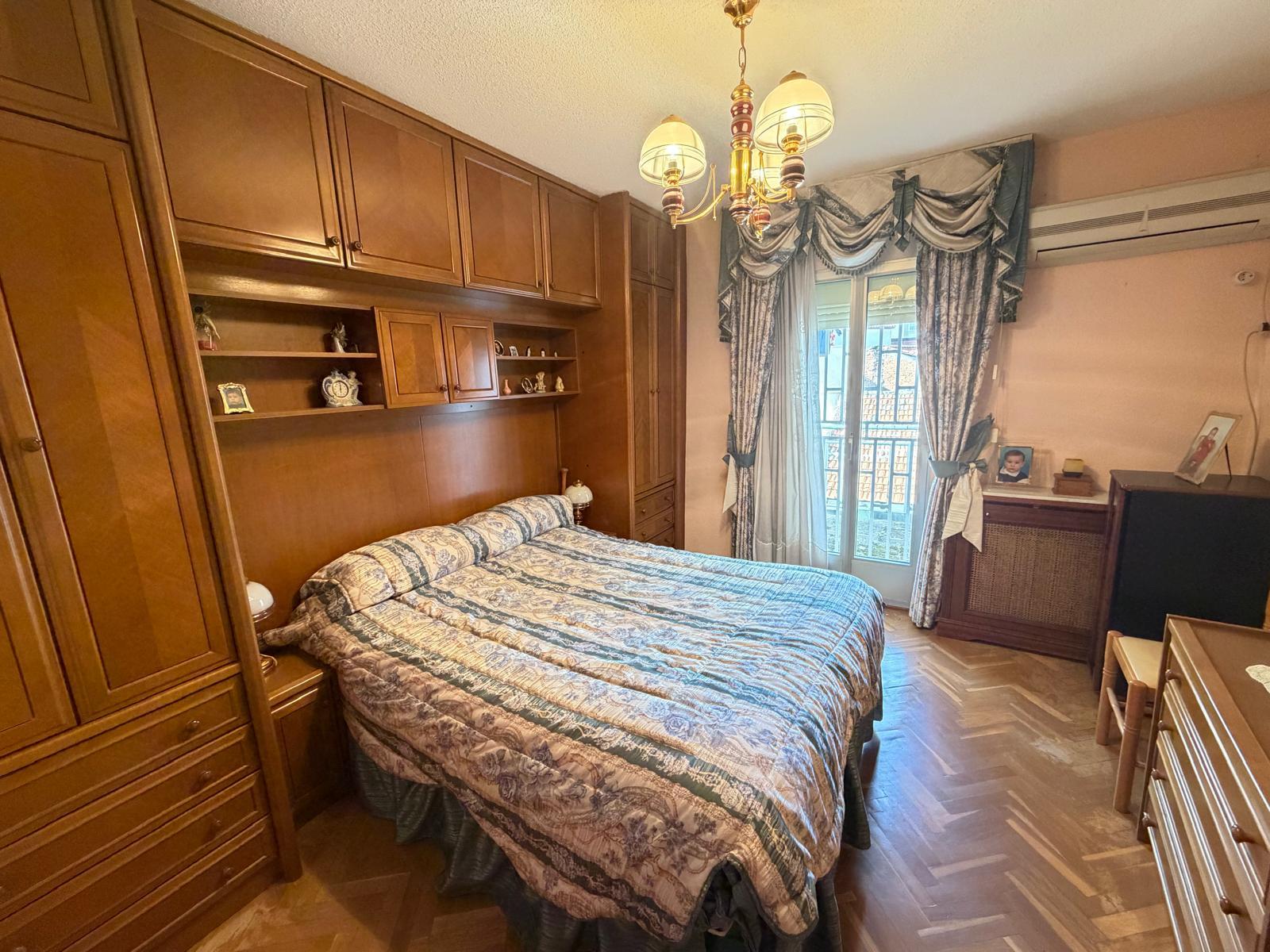 Imagen 18 Casa Adosada en venta en Torrejón De Ardoz / A dos minutos de el centro de Torrejón de Ardoz.