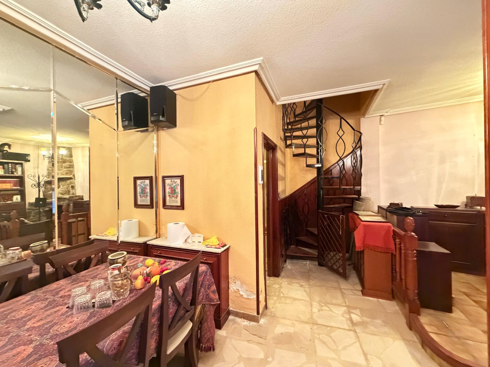 Imagen 6 Casa Adosada en venta en Torrejón De Ardoz / A dos minutos de el centro de Torrejón de Ardoz.