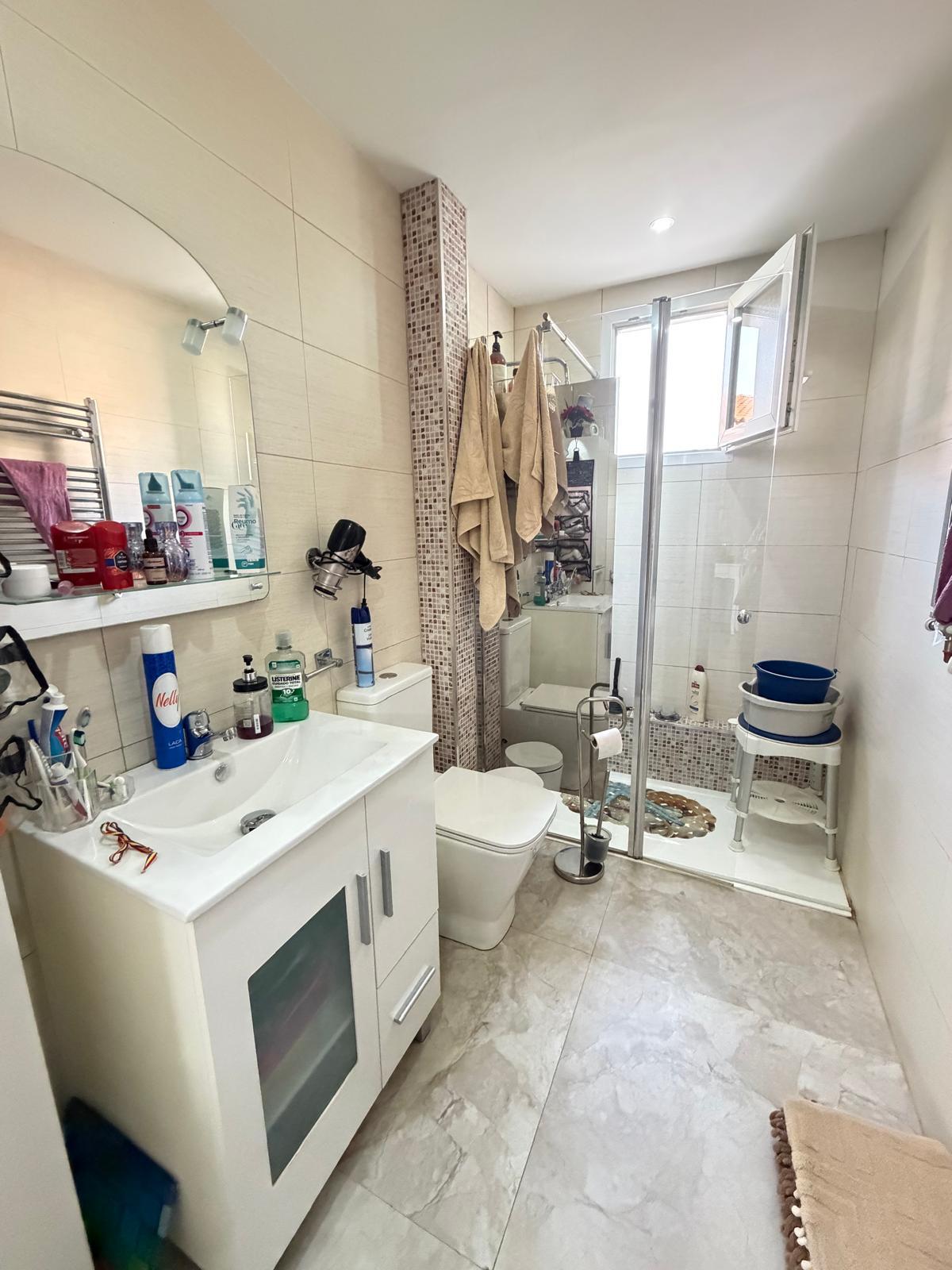 Imagen 10 Casa Aislada en venta en Mejorada Del Campo / Casa aislada en Camino de Valdecelada.