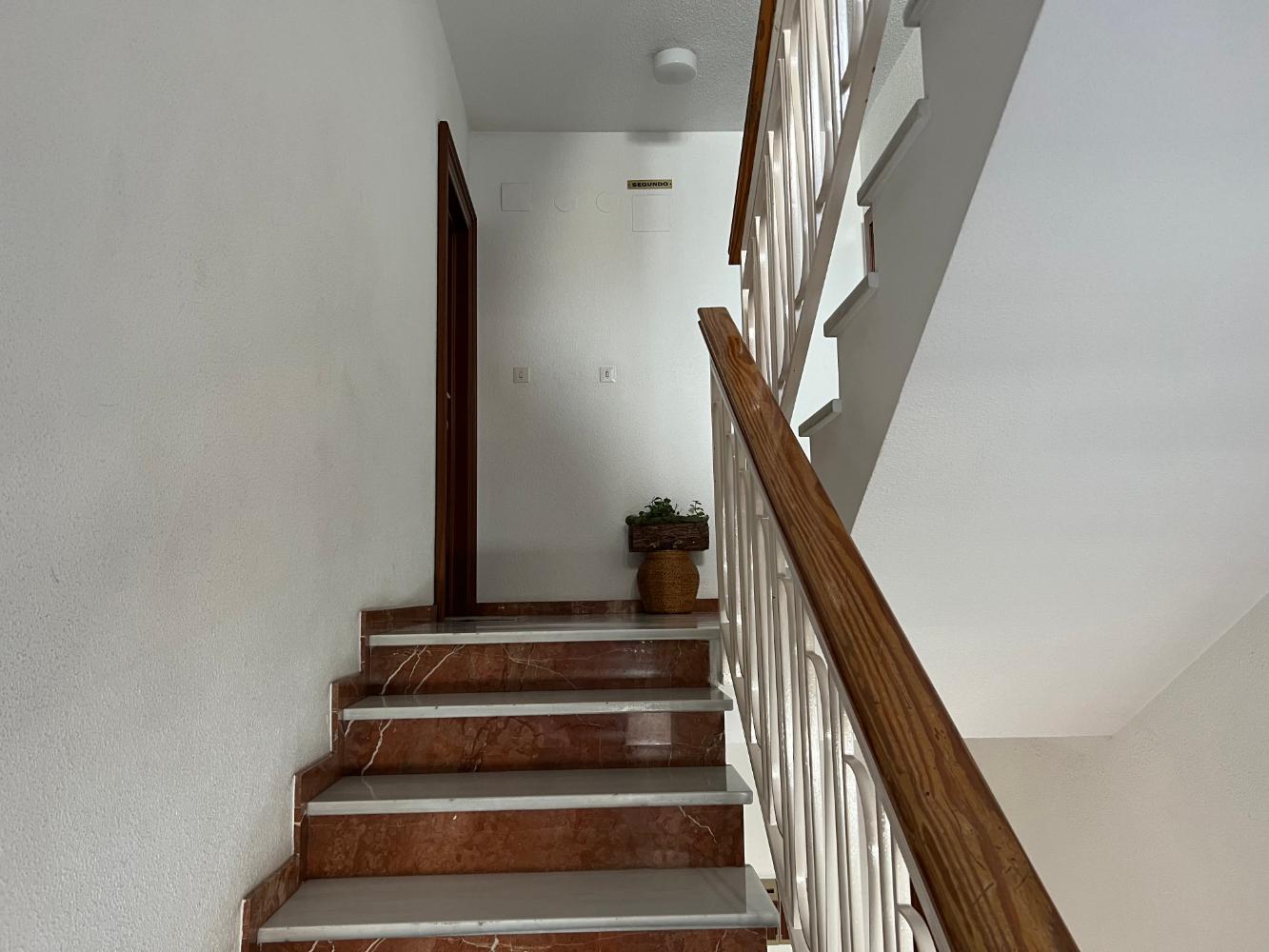 Imagen 4 Piso en venta en Albolote / Junto al Ayuntamiento de Albolote