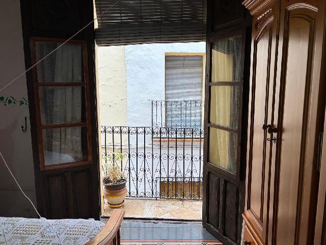 Imagen 2 Inmueble 292096 - Casa Pareada en venta en Nucia (La) / Calle mayor ayuntamiento