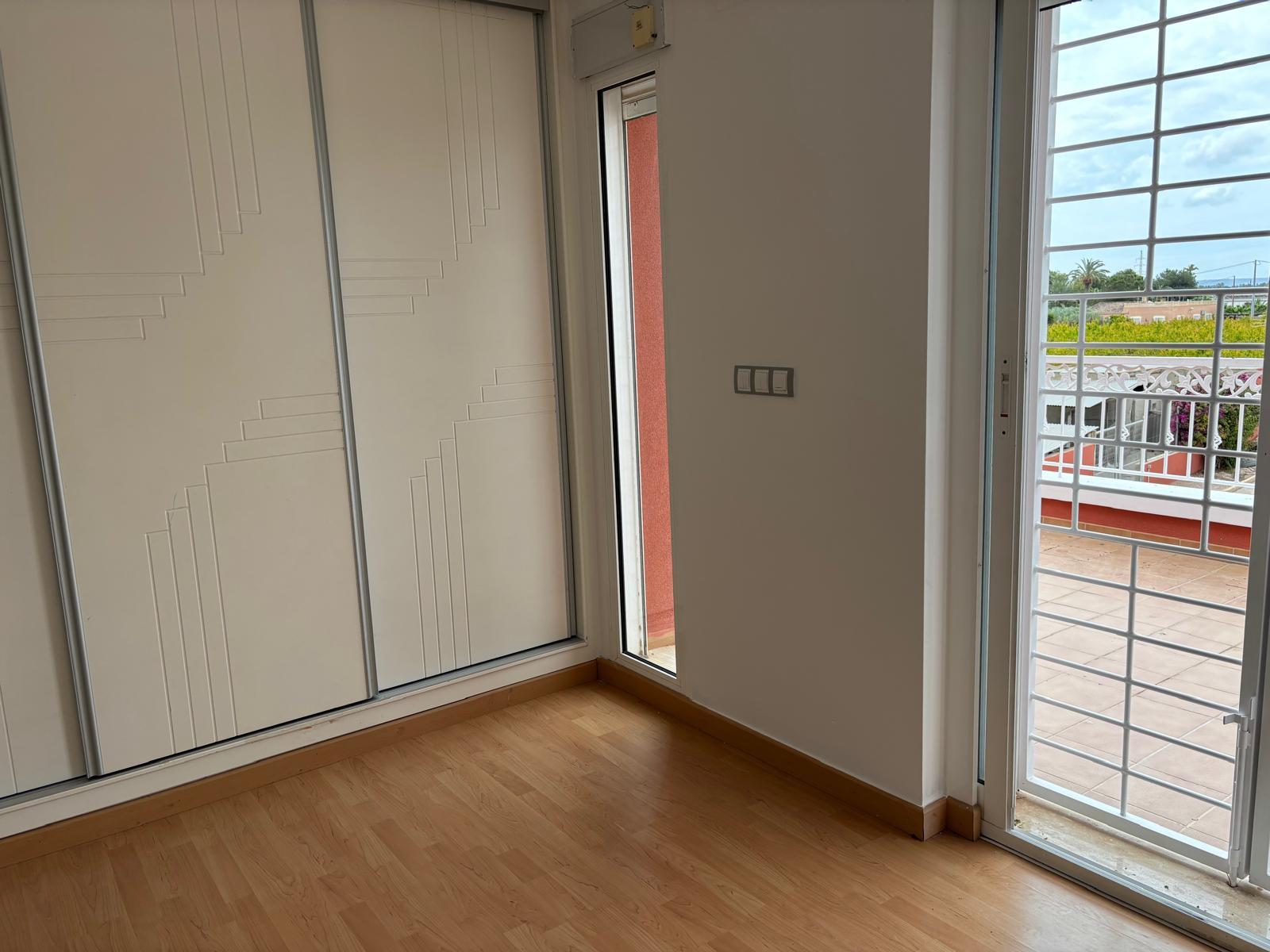 Imagen 18 Apartamento en venta en Elche/elx / Eleche  carretera de matola