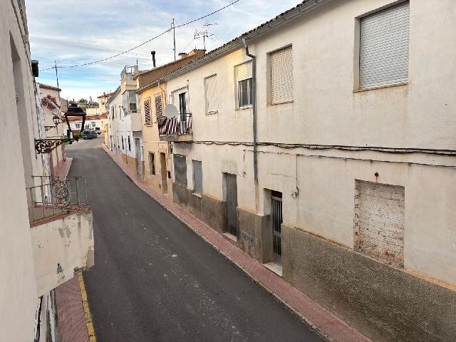 Imagen 7 Inmueble 298161 - Casa Pareada en venta en Benilloba / Al final de la calle bar les moreres