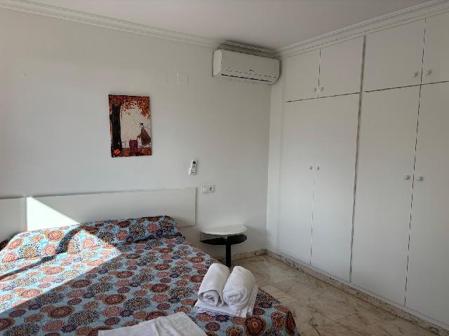 Imagen 2 Inmueble 299251 - Apto. Playa en venta en Benidorm / A 150 metros dela playa de poniente