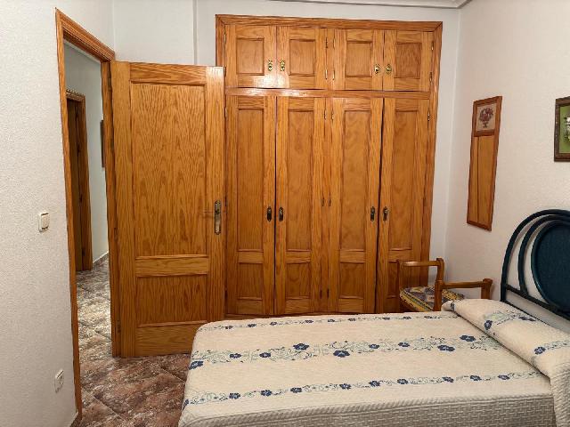 Imagen 8 Inmueble 300138 - Apto. Playa en venta en Torrevieja / A cuatro calles de la playa zona centro