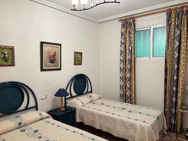 Imagen 10 Inmueble 300138 - Apto. Playa en venta en Torrevieja / A cuatro calles de la playa zona centro