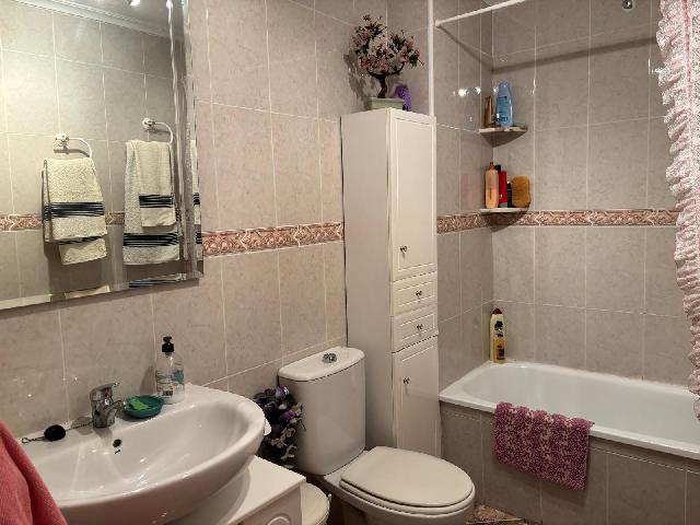 Imagen 14 Inmueble 300138 - Apto. Playa en venta en Torrevieja / A cuatro calles de la playa zona centro