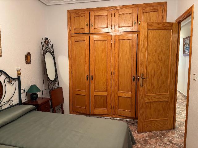 Imagen 21 Inmueble 300138 - Apto. Playa en venta en Torrevieja / A cuatro calles de la playa zona centro