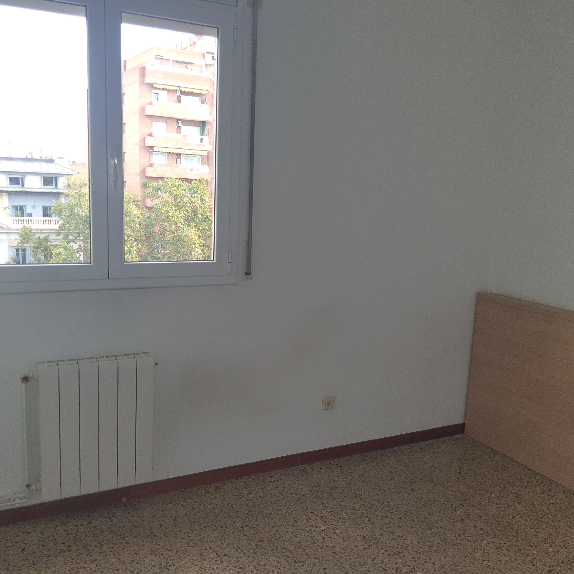 Imagen 16 Dúplex en venta en Barcelona / Plaza Gala Placidia