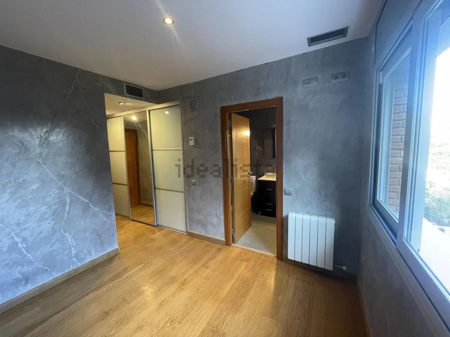 Imagen 1 Piso en venta en Barcelona / Vallcarca i els Penitents