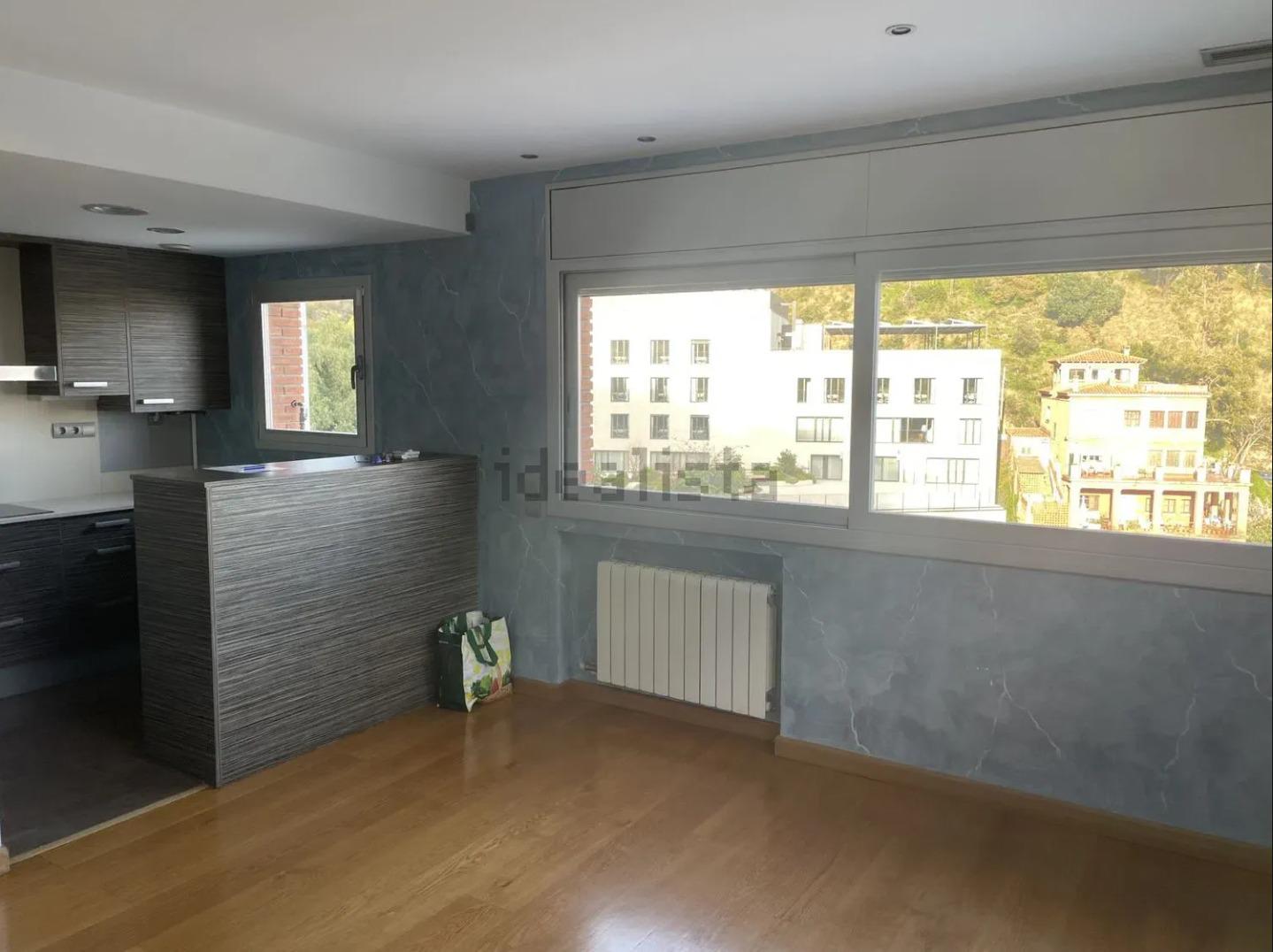 Imagen 2 Piso en venta en Barcelona / Vallcarca i els Penitents