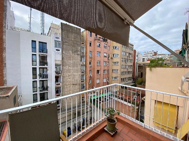 Imagen 2 Inmueble 299041 - Ático en venta en Barcelona / Acogedor ático en Sant Gervasi-Galvany