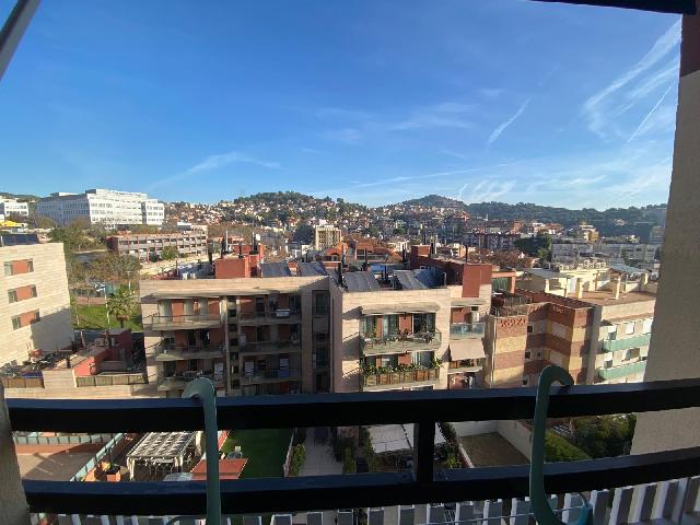 Imagen 1 Inmueble 300749 - Piso en venta en Barcelona / Entre plaza alfons comin y pasaje de gomis