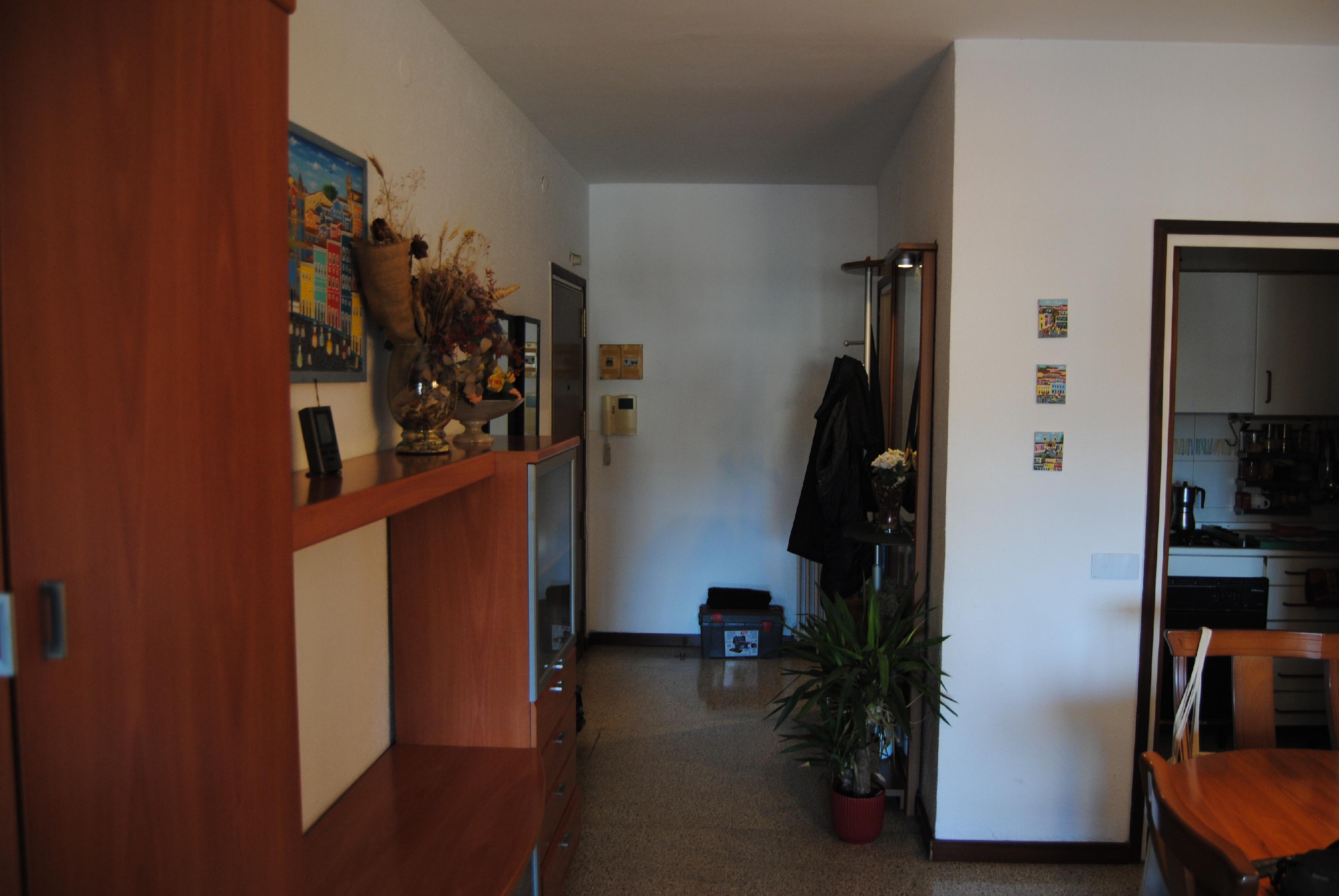 Imagen 8 Piso en venta en Barcelona / Entre plaza alfons comin y pasaje de gomis