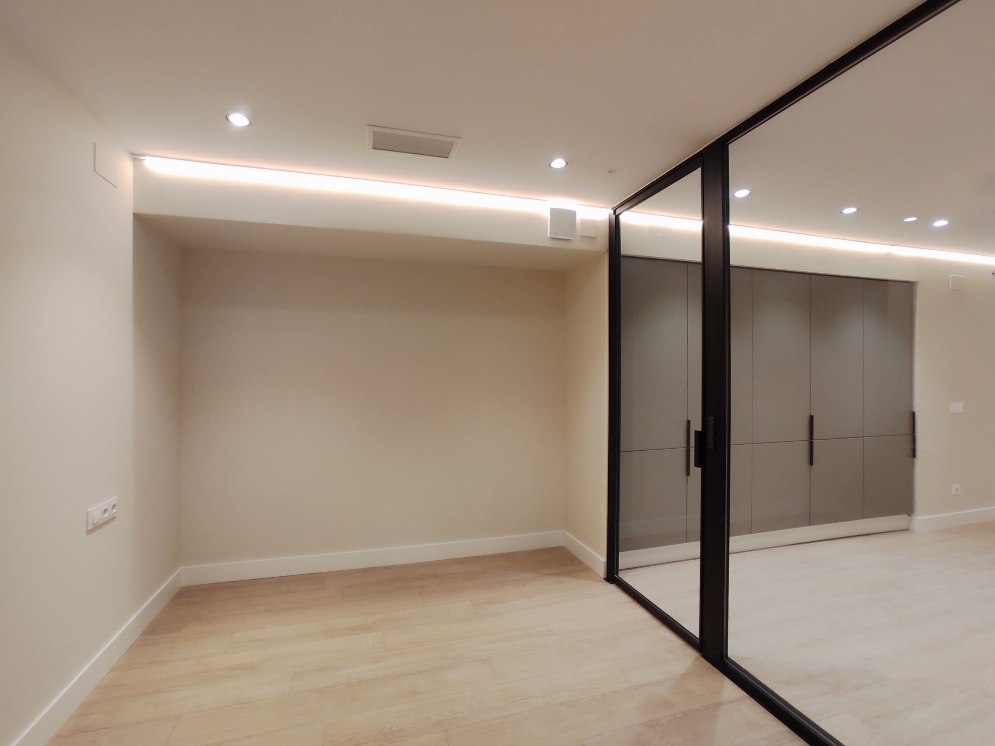 Imagen 8 Piso en venta en Barcelona / Vallirana con Francoli