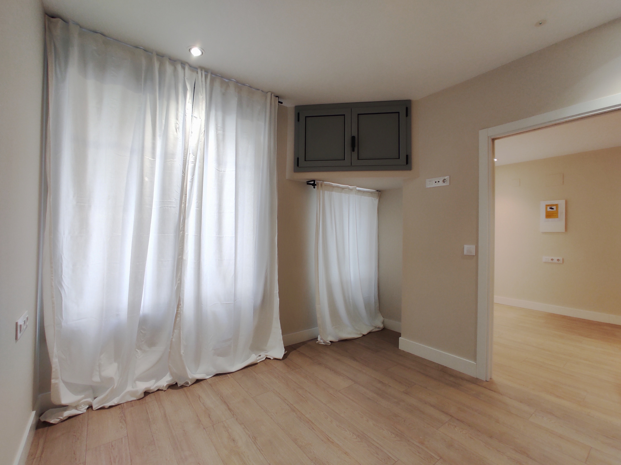 Imagen 2 Piso en venta en Barcelona / Vallirana con Francoli