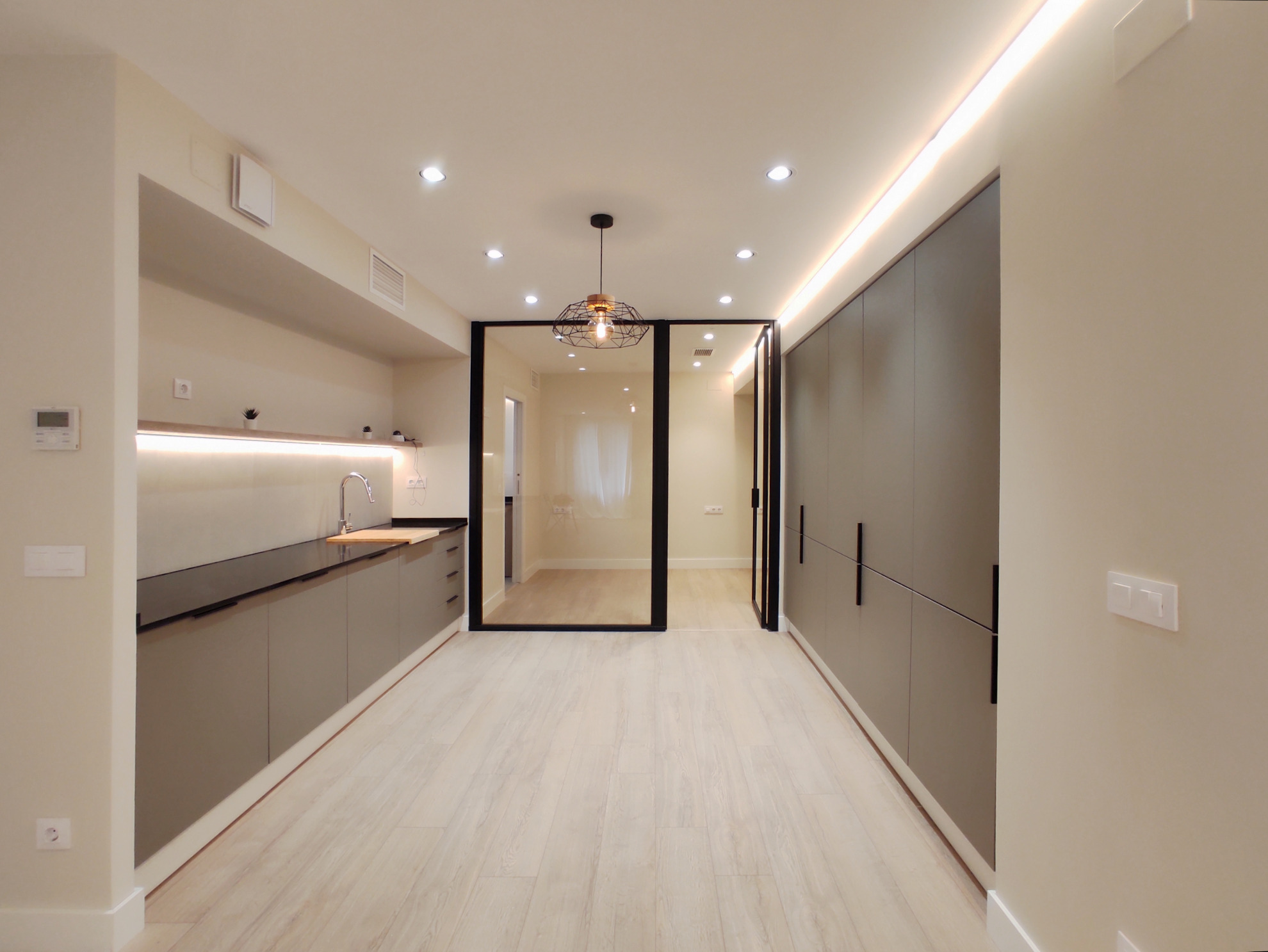 Imagen 5 Piso en venta en Barcelona / Vallirana con Francoli