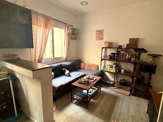 Imagen 1 Inmueble 300965 - Piso en venta en Barcelona / Entre Mora la nova i pasage albiell