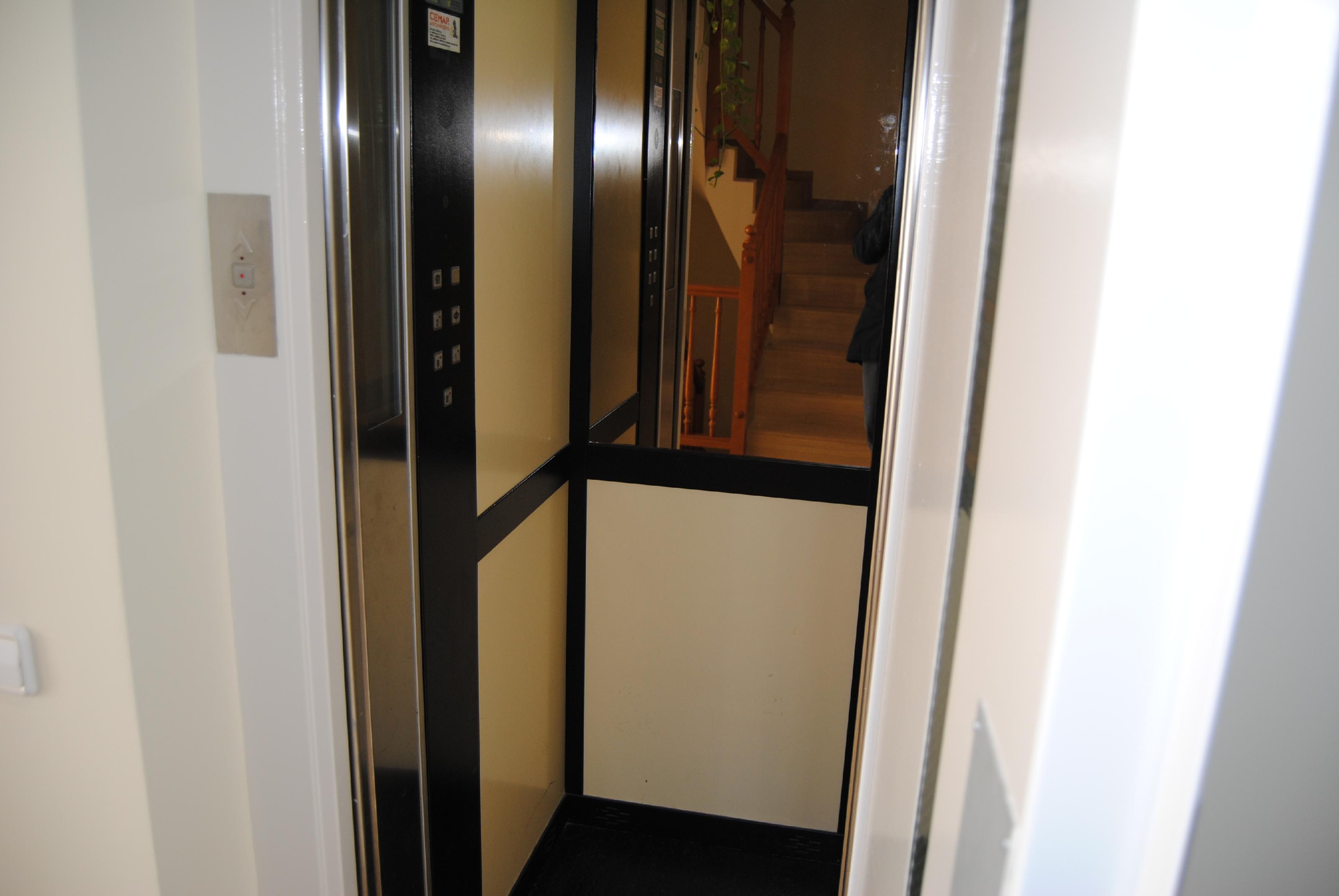 Imagen 13 Casa en venta en Barcelona / Entre avda vallcarca y carretera de la arrabasada