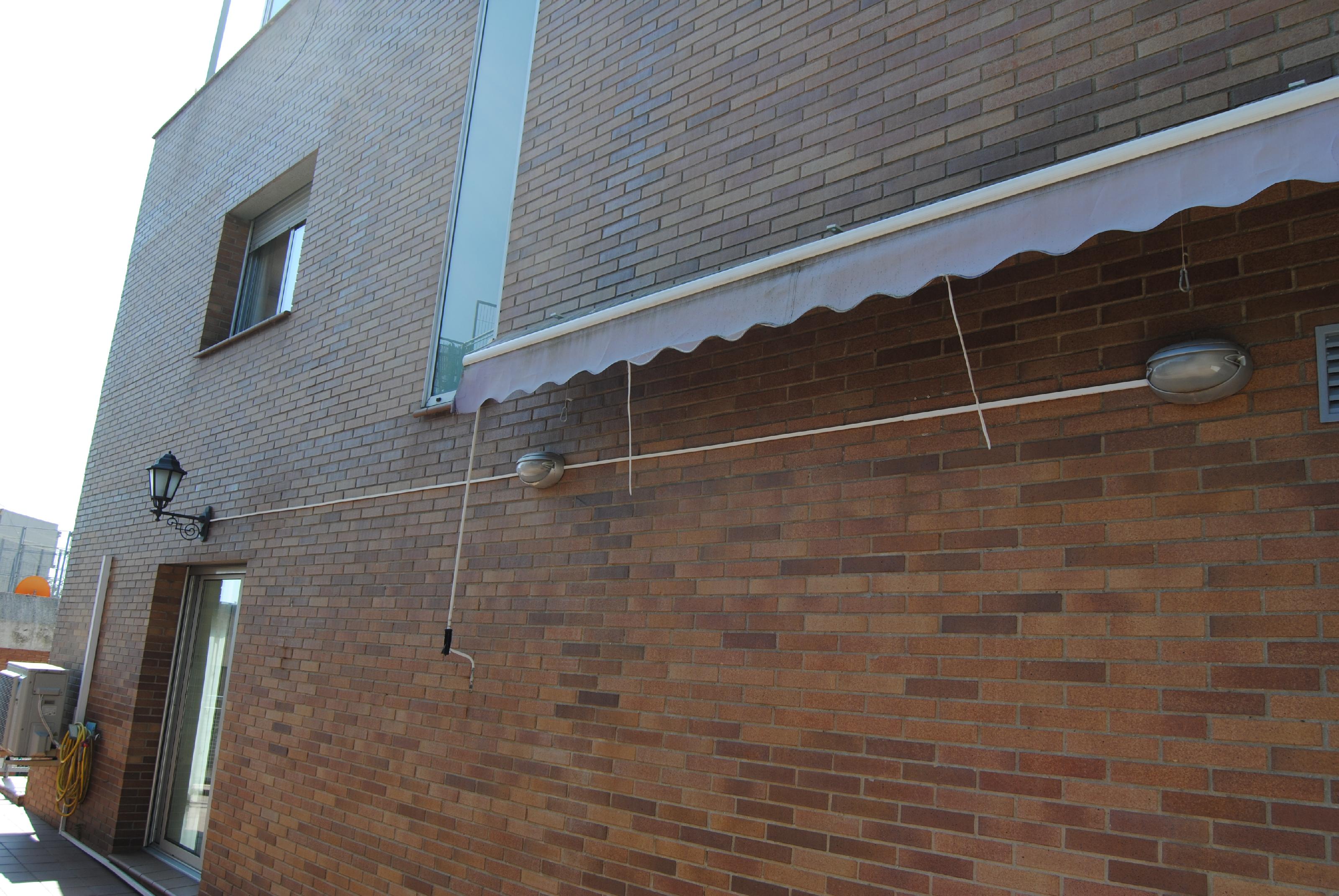 Imagen 10 Casa en venta en Barcelona / Entre avda vallcarca y carretera de la arrabasada