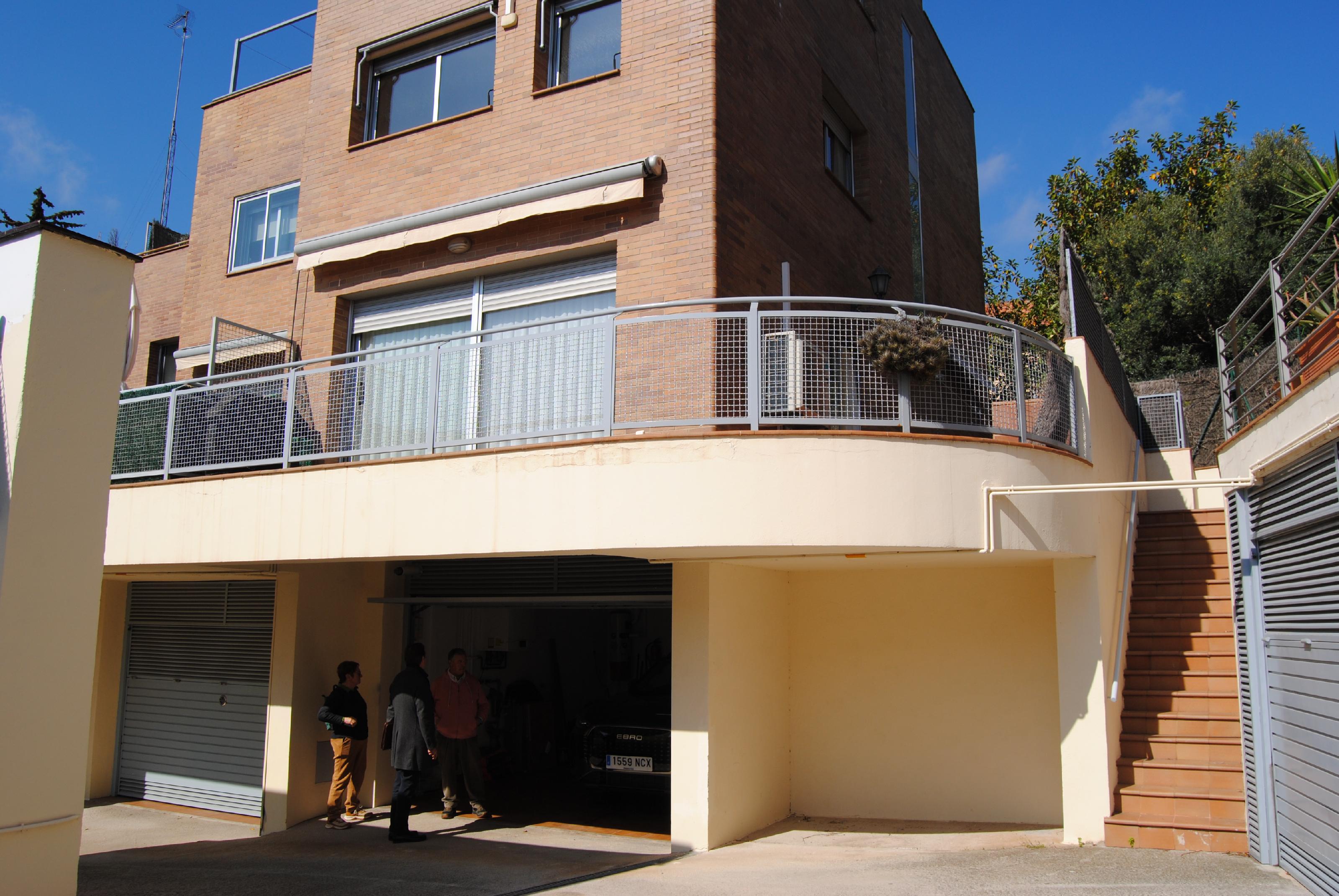 Imagen 2 Casa en venta en Barcelona / Entre avda vallcarca y carretera de la arrabasada