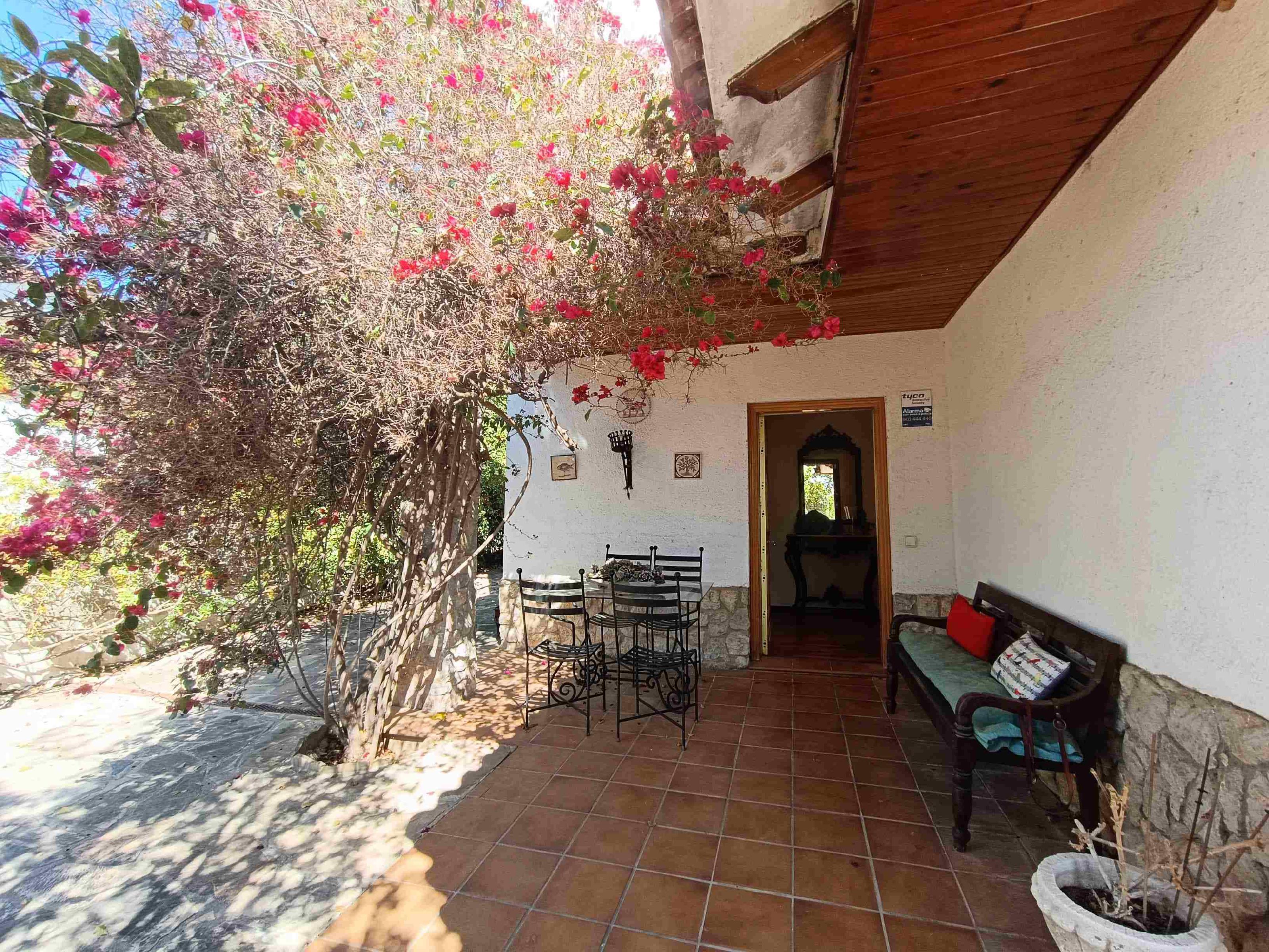 Imagen 2 Casa Aislada en venta en Sitges / Vallpineda, zona residencial