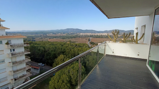 Imagen 18 Inmueble 299177 - Piso en venta en Sitges / Bien comunicado,vistas de una gran belleza y agradables